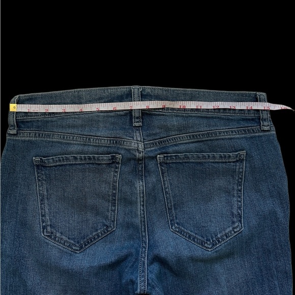 Old Navy tattered straight cut jeans - Picture 9 of 10
